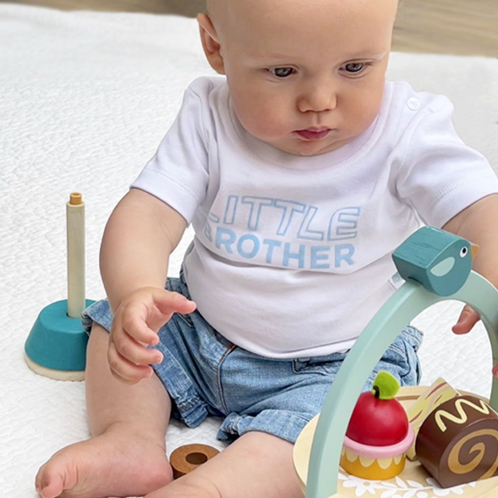 Baby's development at 12 months: how can we best encourage it?