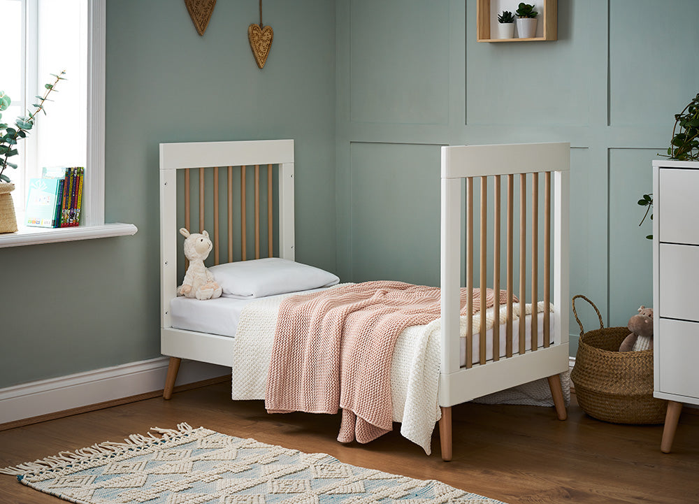 Obaby Maya Mini Cot Bed, White