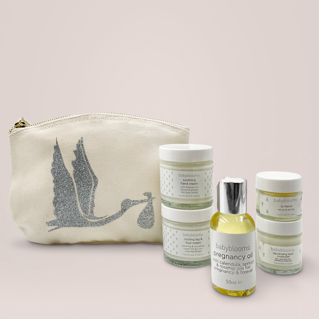 Mum To Be Skincare Pouch & Balloons Duo Set