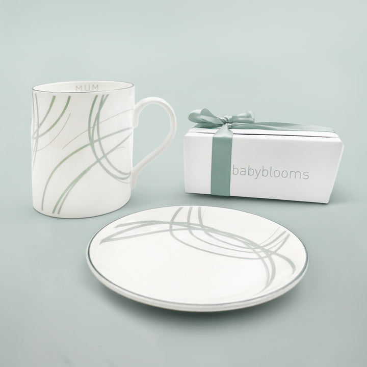 Mum's Fine Bone China Mug and Coaster Gift Set with Chocolates