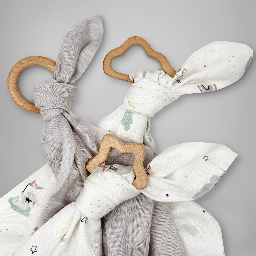 Muslin And Wooden Teether Gift Set